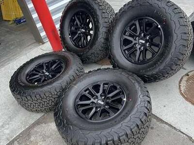 BRAND NEW 2023 Ford Raptor 17in Wheels/ 315/70/17
