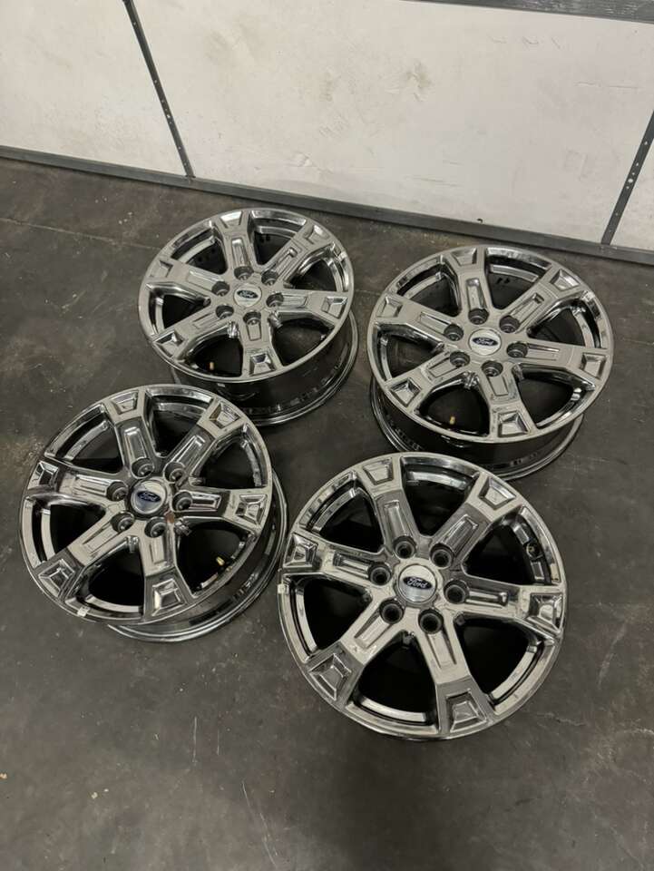 2022 F150 18in Chrome Wheels