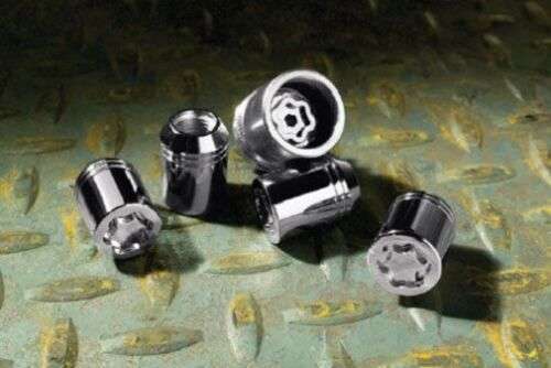 Infiniti/Nissan Wheel Locks