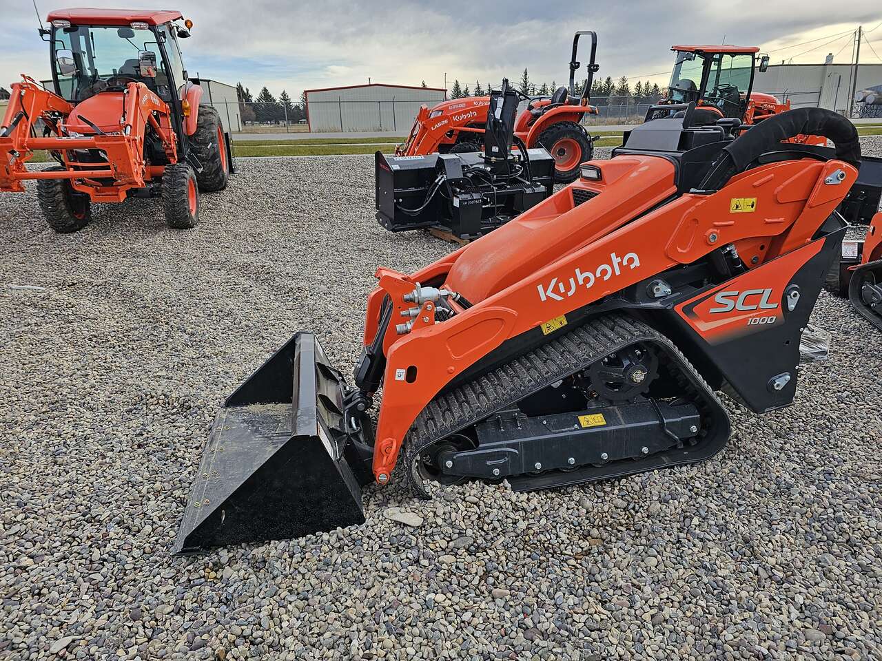 SKIDSTEER Stand on Kubota SCL 1000
