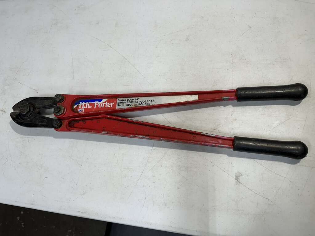 HK Porter 24 in. Industrial Center Cut Bolt Cutter
