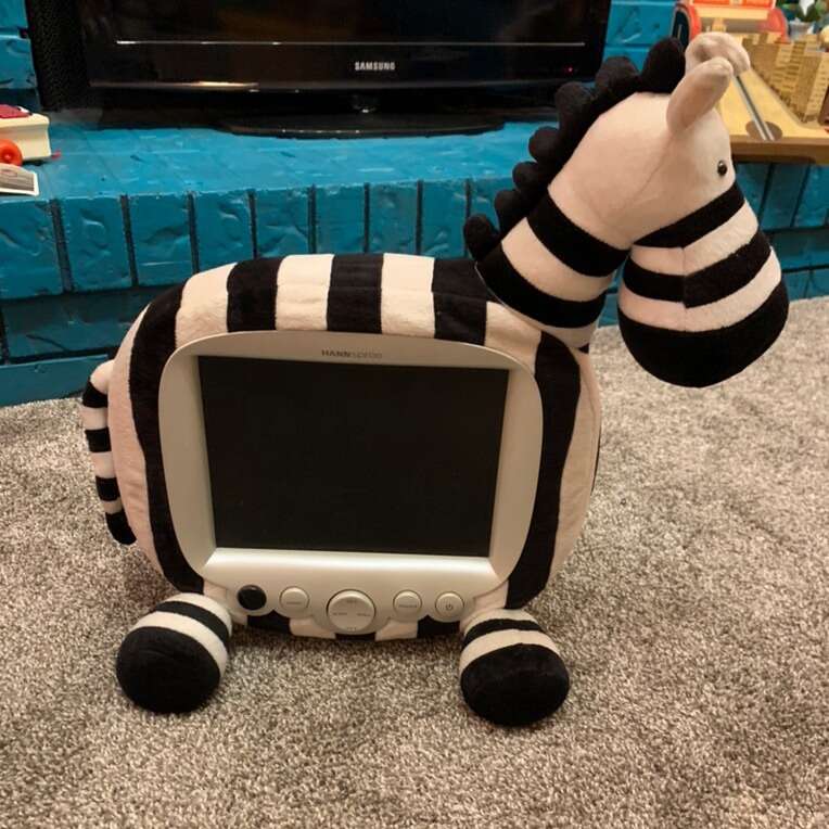 Hanspree Zebra LCD TV Monitor