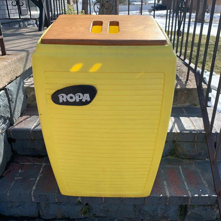 60’s Clothes Hamper Ropa