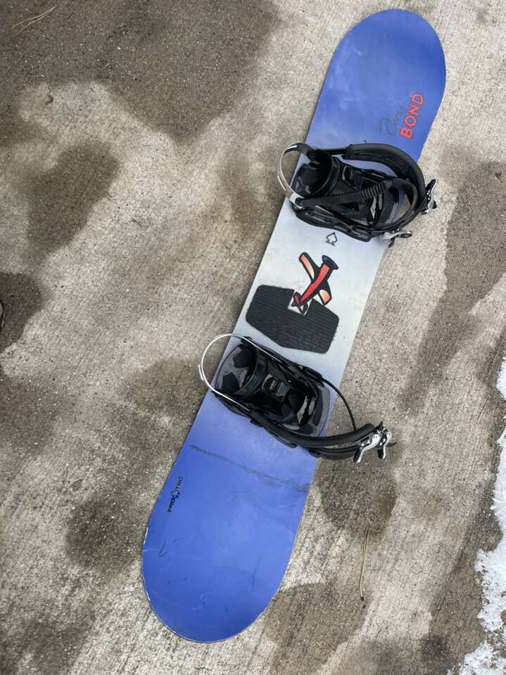 Flyer 128 Kids Snowboard With Bin… Winter Sports