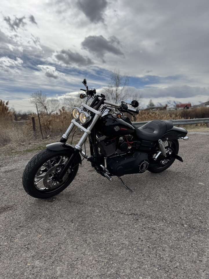 2008 Harley Dyna Fat Bob - Low Miles!