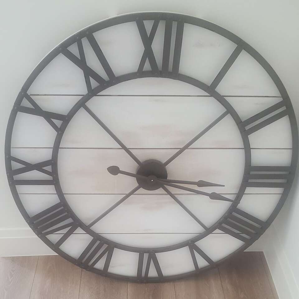 WALL CLOCK