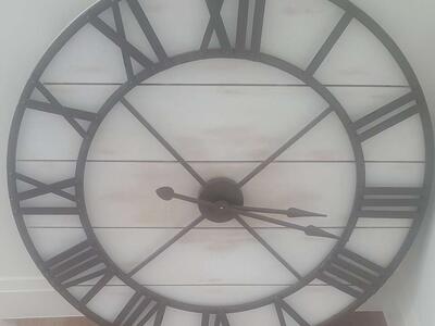 WALL CLOCK