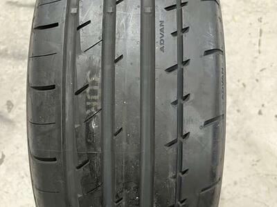 1- Used Tire - Yokohama 245/45R-18 - 100Y -