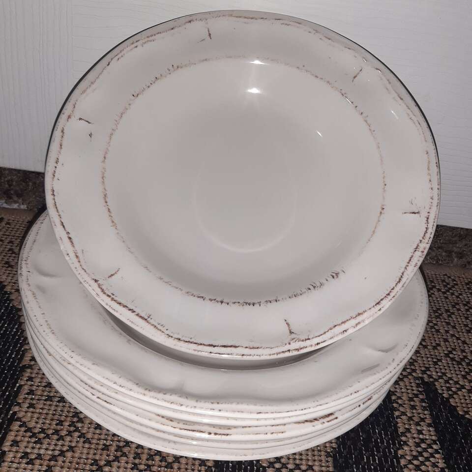 13 9 inch Cream&Brown Soup Salad Bowls Dishes Lot