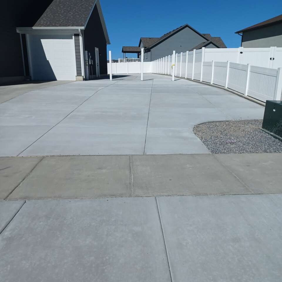 Landscaping | Concrete Work | Retaining Walls | Vinyl Fences | Sprinkler Install & Repair