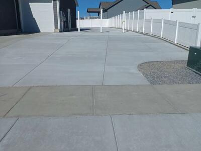 Landscaping | Concrete Work | Retaining Walls | Vinyl Fences | Sprinkler Install & Repair