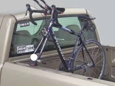 Yakima Locking Bedhead Truck Bed Bike Mount