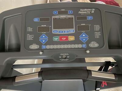 PaceMaster Platinum Pro VR Treadmill