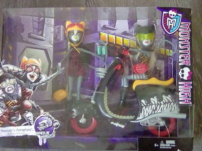 Monster High Barbie Dolls wheelin warecat sisters Meowlody and Purrsephone with scooter NEW IN BOX