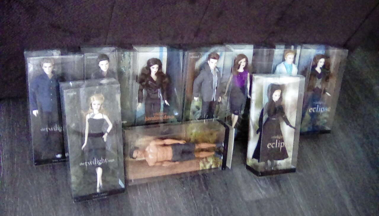 Barbie twilight, saga eclipse, new moon doll set
