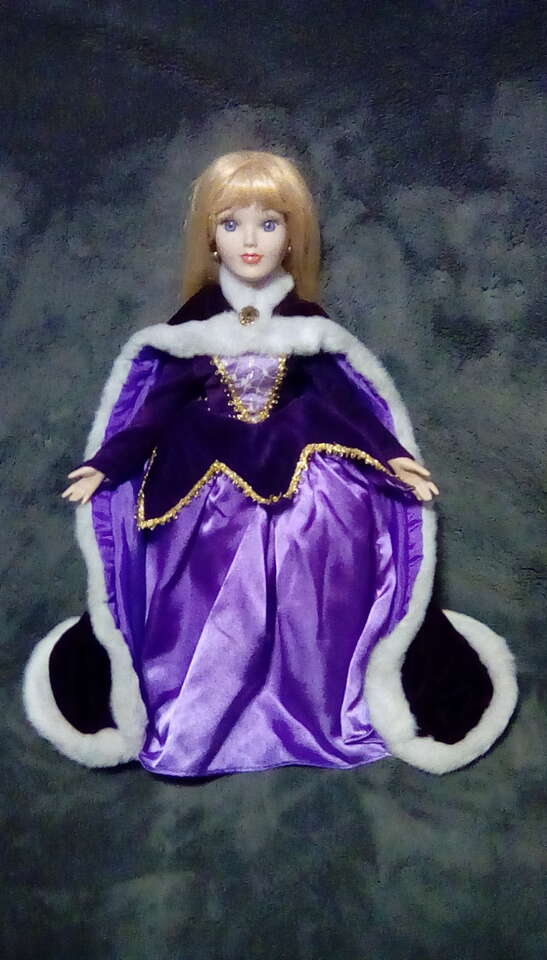 Disney princess porcelain glass doll Aurora
