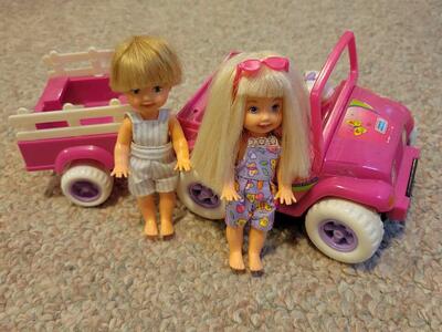 Barbie kelly and Tommy power wheels jeep