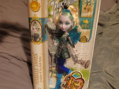 Ever After High Royal Faybelle Thorn daughter of the dark fairy Barbie Doll New in Box
