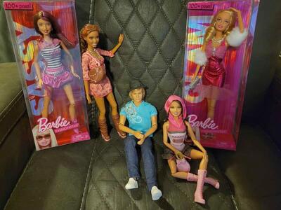 5 NEW/ Like New 100 + poses Fashionistas Barbie's and ken Dolls: Nikki-Sassy-Ken-Sporty-Barbie