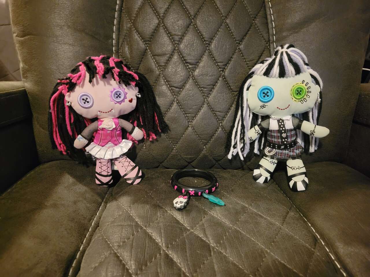 Monster High Friends Frankie Stein & Draculaura Plush / stuffed Dolls Set with Charm Bracelet