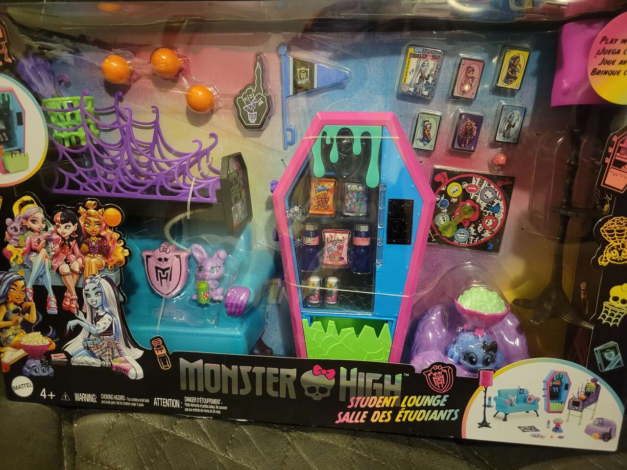 BARBIE Monster High Student Lounge Furniture Accessories, Couch chair, pets, drinks food, ball games, lamplight, vending machine