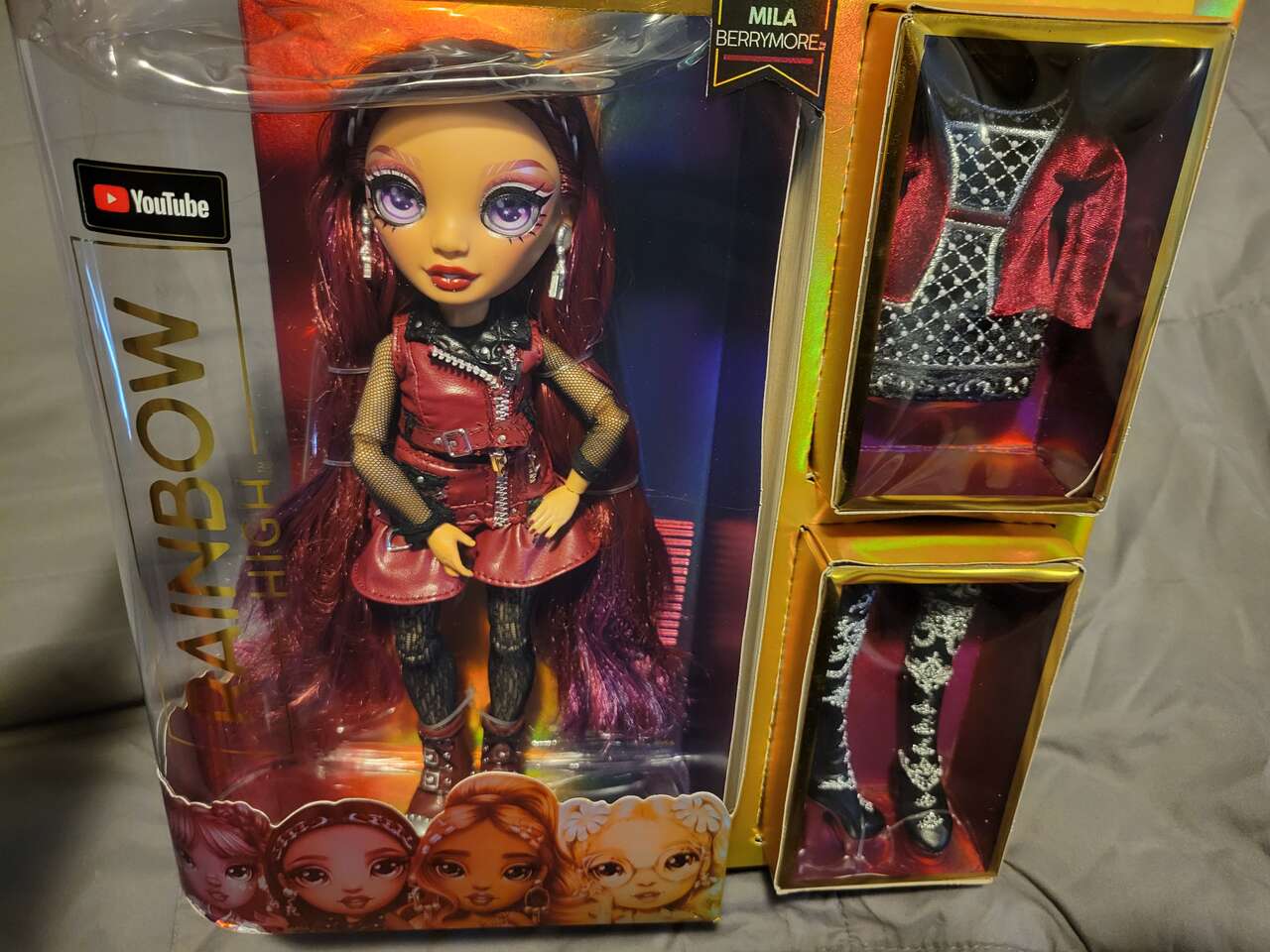 Rainbow High Mila Berrymore Burgundy Red Fashion Barbie Doll 2 Designer Outfits to Mix & Match Accessories & shoes