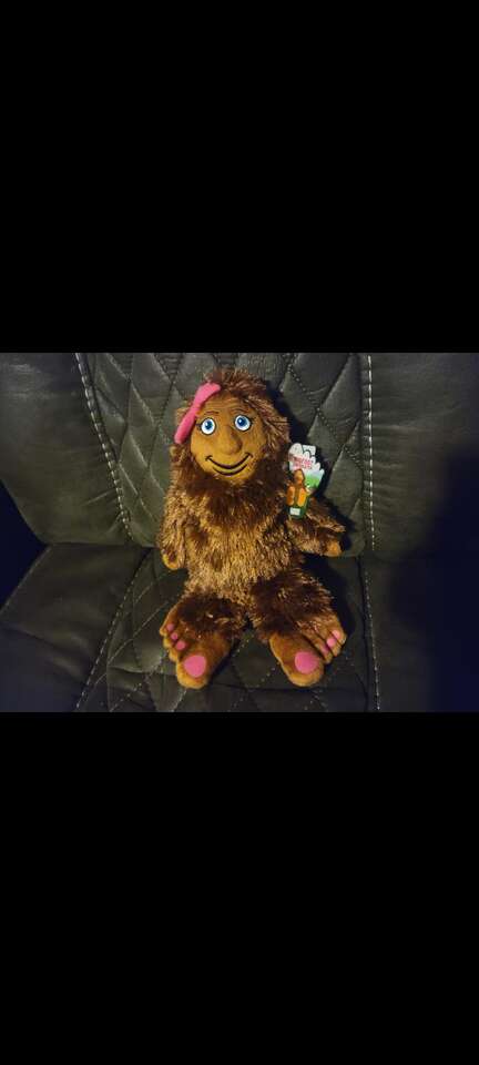 NEW Ms. BIGFOOT SHAQUATCH Stuffed animal