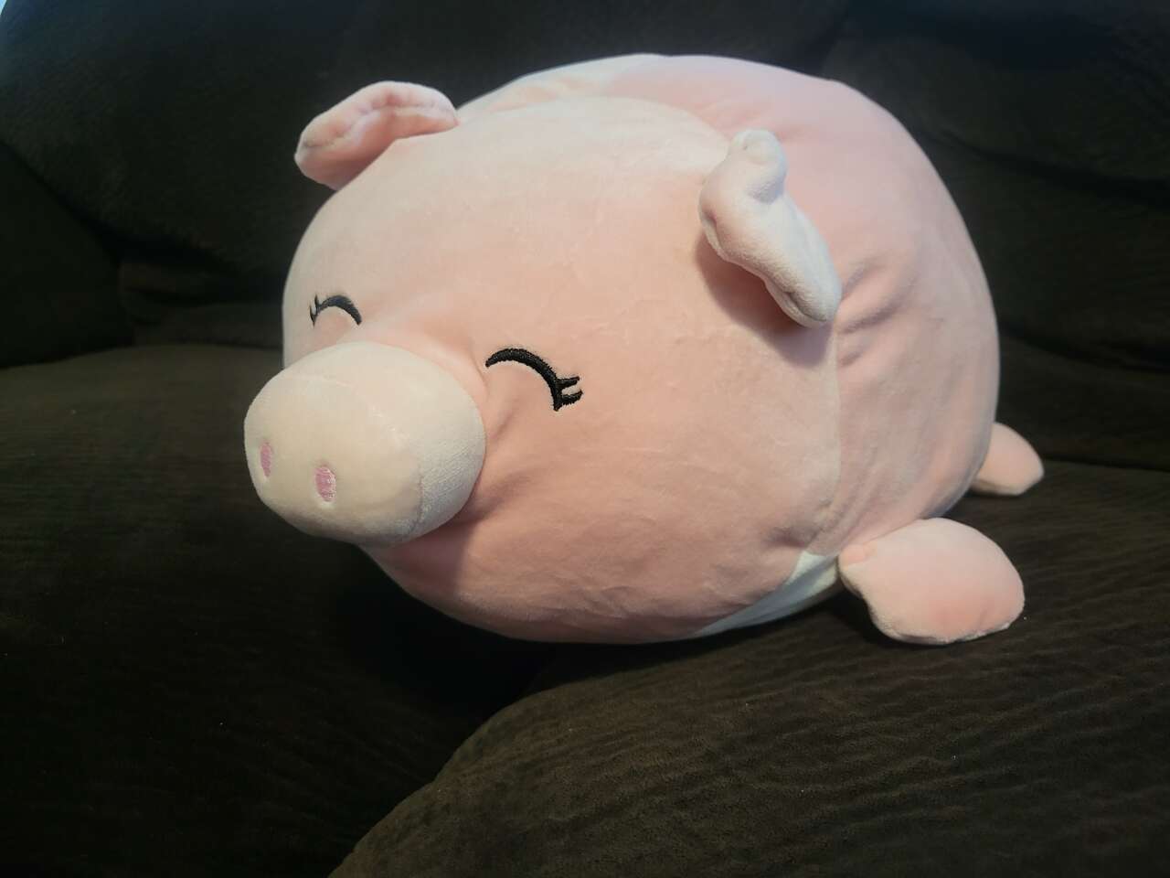 Smoochy Pals by Linzy Toys, soft plush stuffed animal  Feels like, Squishmallows  Pink Pig with white belly 15"