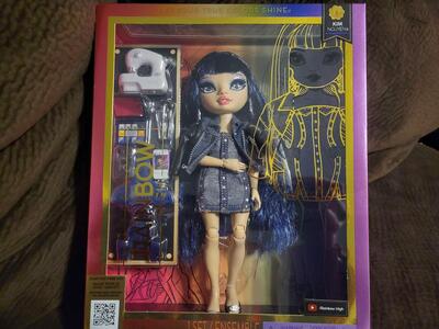 Rainbow High Let your true color shine Kim Nguyen Barbie Doll and Accessories Brand New In Box