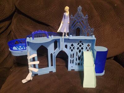 Disney Frozen Elsa doll and Ice castle