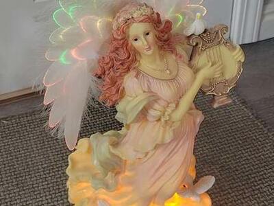 Vintage Wind beneath my Wings Angel figurine with Doves Heritage House LTD Lights up