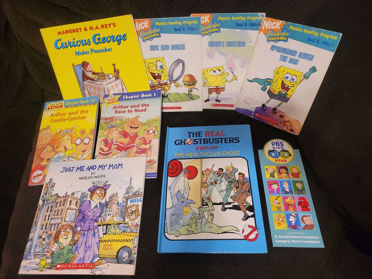 Children books Ghostbusters Healthclub Ghost pop up Curious George Makes pancakes Spongebob SquarePants Arthur Just me & my mom