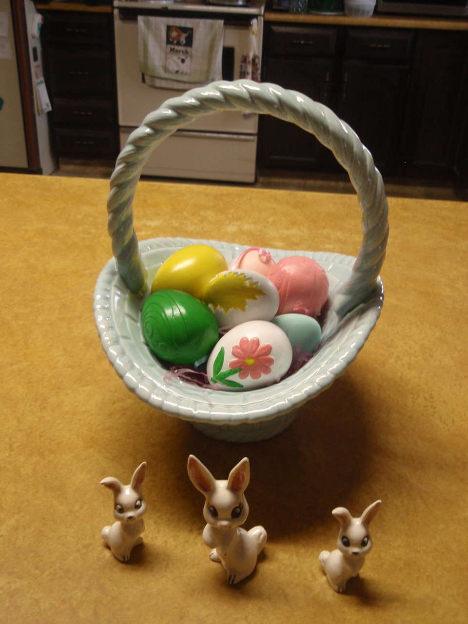 Easter Basket with eggs and bunnies - ceramic