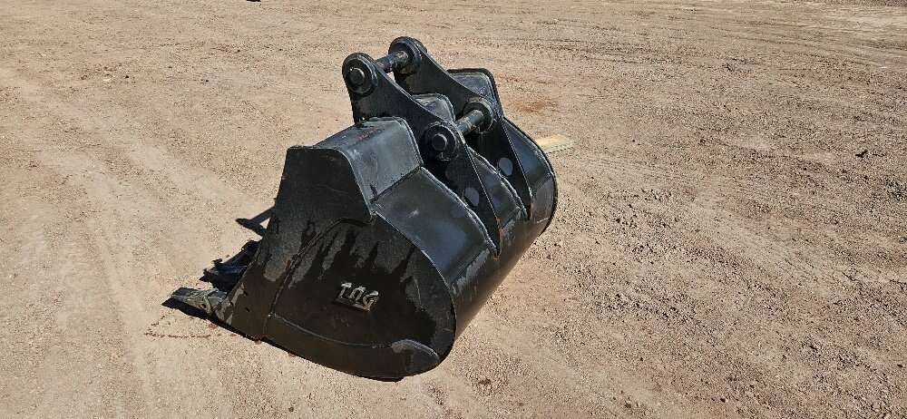 36" EXCAVATOR BUCKET