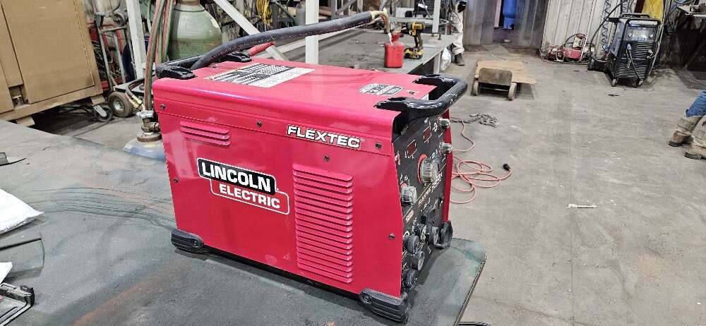 Lincoln 350X Welder