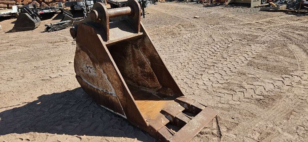 30 inch Excavator Bucket