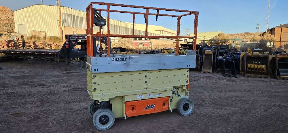2014 26' Scissor Lift