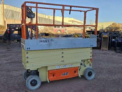 2014 26' Scissor Lift