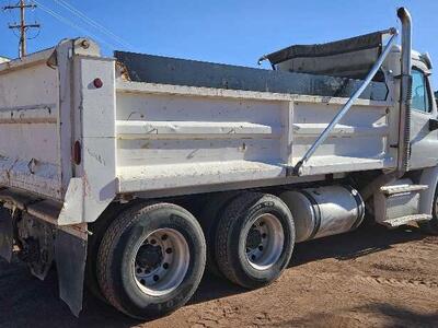 2011 Freightliner Dump Truck