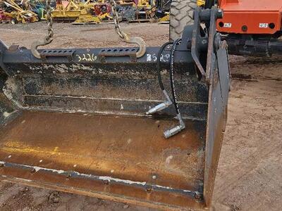 62" Bobcat Skid Steer Bucket