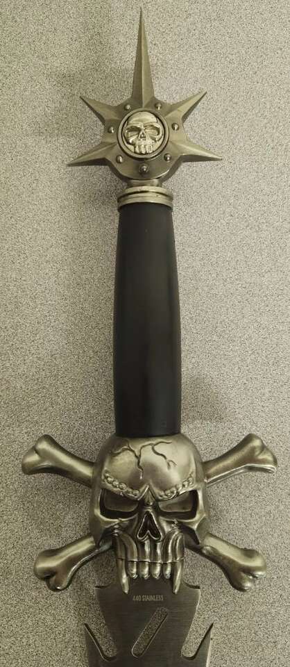 Badass 20 Inch 440 Stainless Steel Skull & Bones G