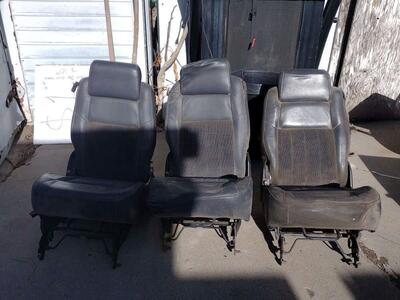 Rear seats from 2002 CHEVY VENTURE WB EDITION