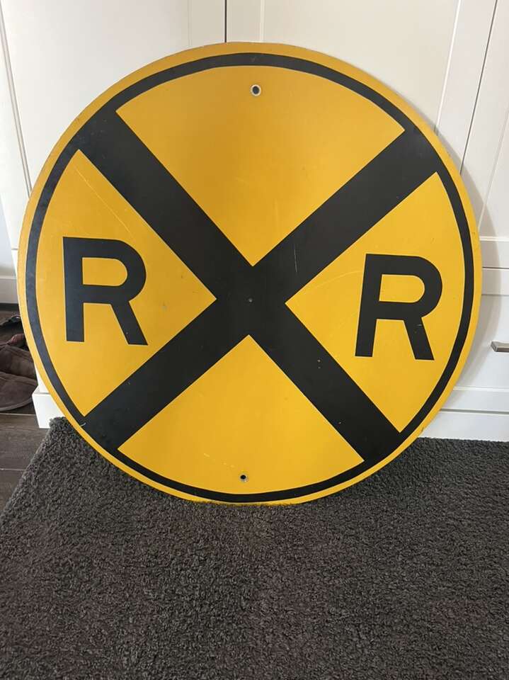 36 Inch REFLECTIVE RAILROARD CROSSING SIGN
