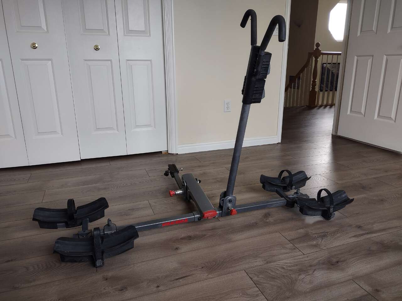 Yakima TwoTimer 2Bike Hitch Rack Cycling