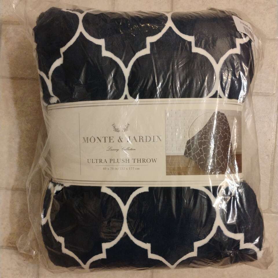 Ultra Plush Throw Blanket