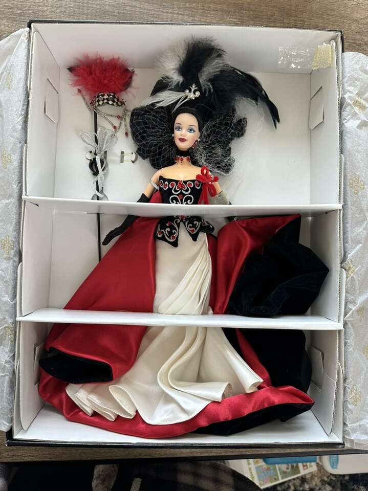 Masquerade Gala Collection