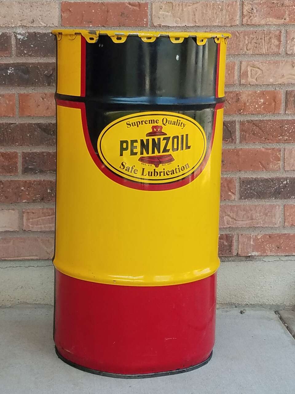 EMPTY PENZOIL 16 GALLON DRUMS