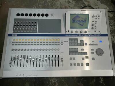 Korg D16XD 16-Track Digital Recording Station