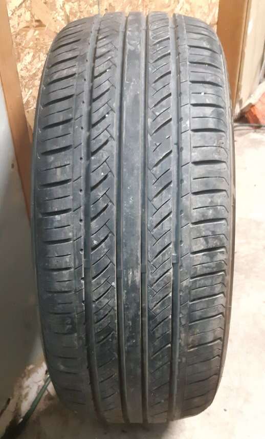 205-50-16 Advanta ER-700 All Season Car Tire