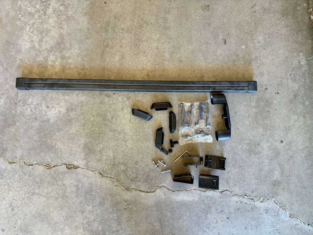 THULE Crossbar & misc. parts
